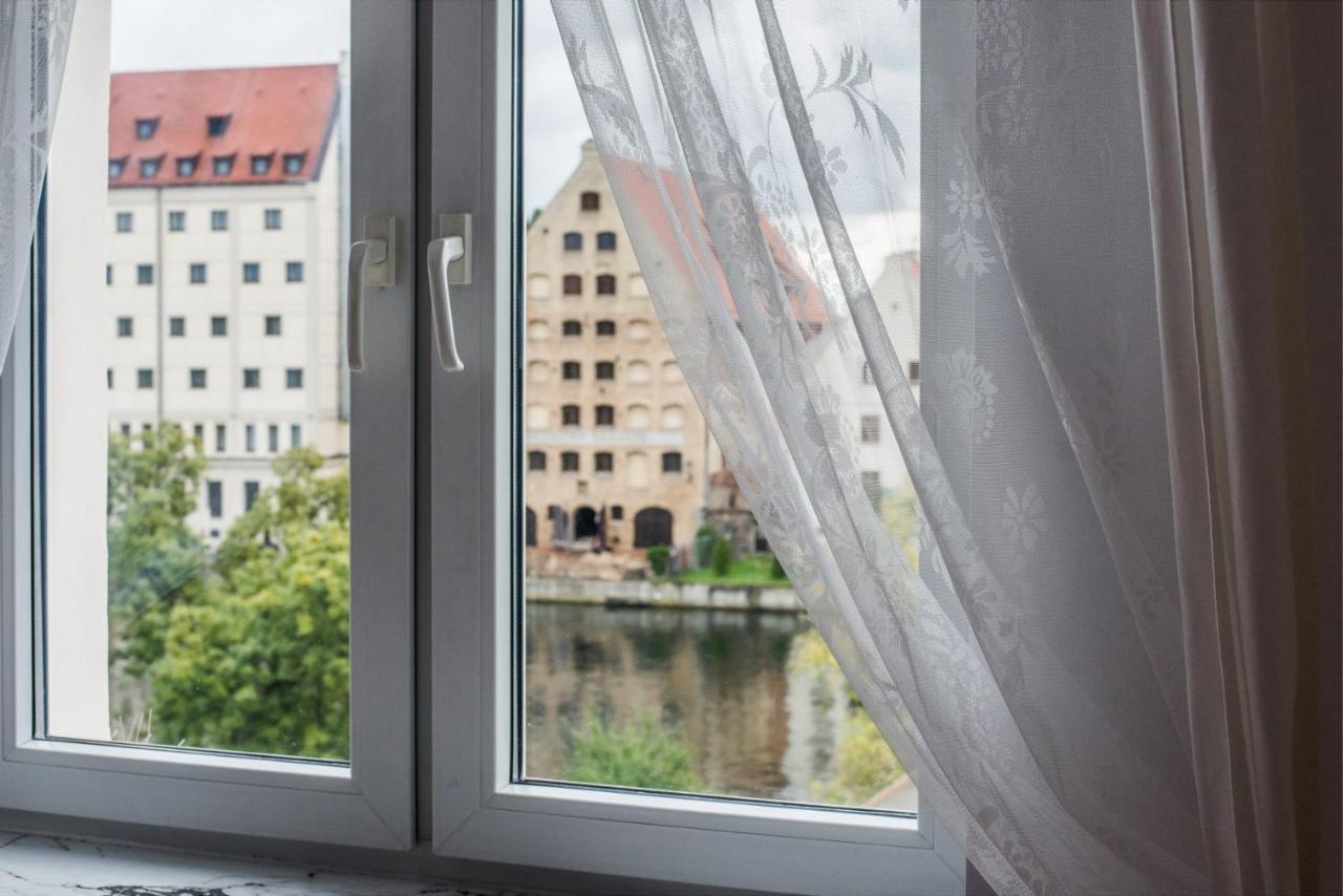 Hello Apartments Amazing River View 4 Bedrooms & Balcony Гданьск Экстерьер фото